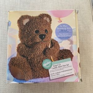 Wilton Stand Up Cuddly Bear Cake Mold